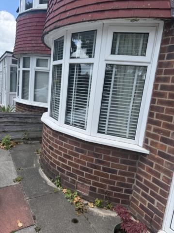 Venetian Blinds in Living room bay window horizontal also knows as venetian blinds fitted in Urmston, Greater Manchester
